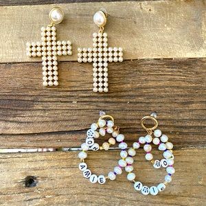 2 sets of faux pearl earrings